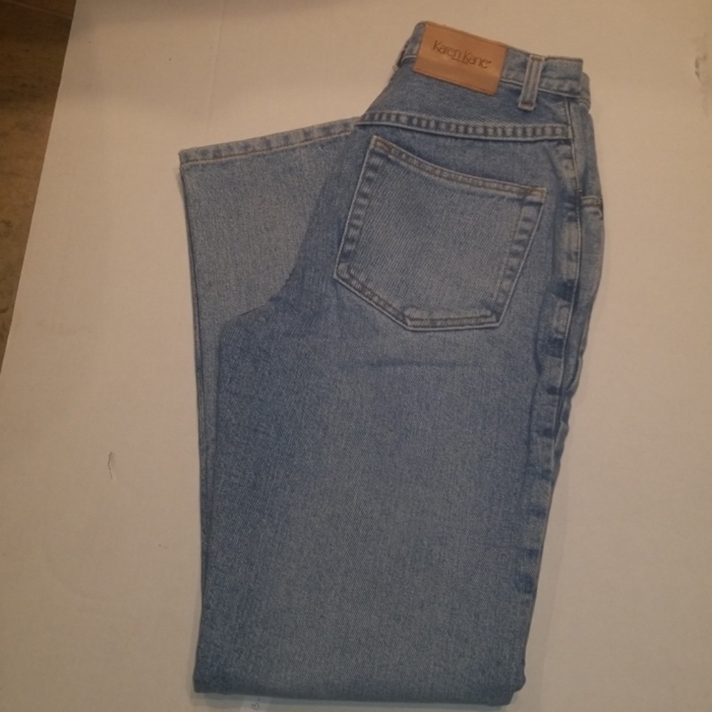 High waisted jeans